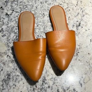 OLD NAVY Vegan leather mules, size 8